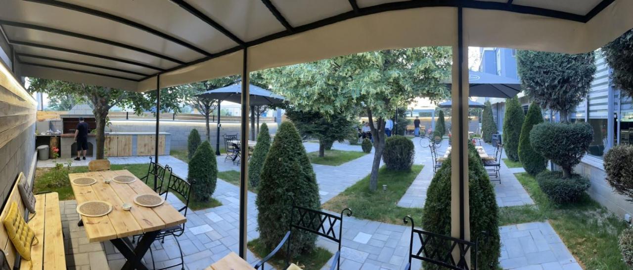 Hotel Edea Korce Exterior photo