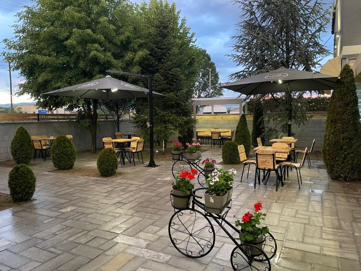 Hotel Edea Korce Exterior photo