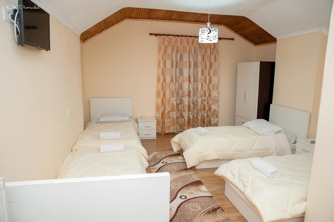 Hotel Edea Korce Exterior photo