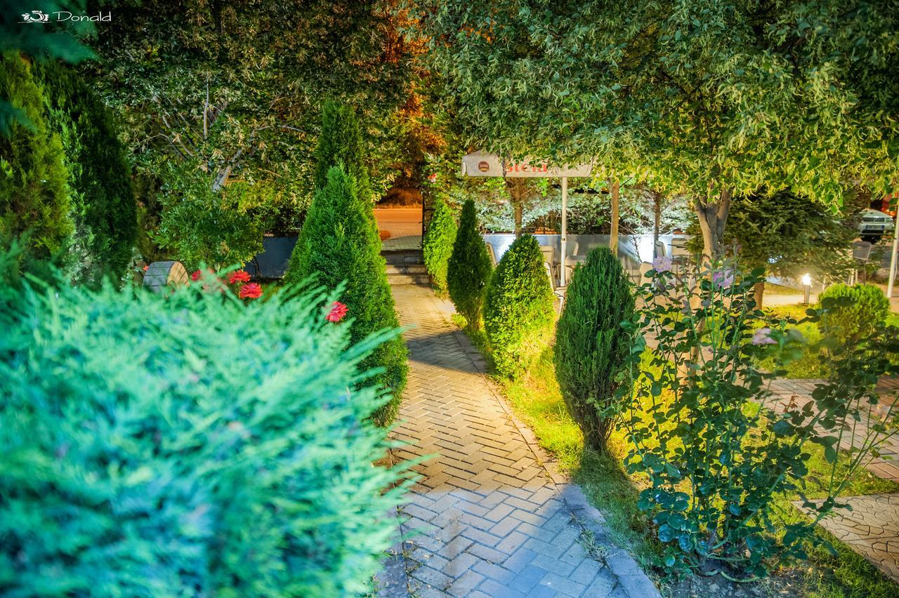 Hotel Edea Korce Exterior photo